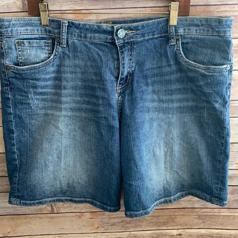 Kut From The Kloth Catherine Boyfriend Denim Short